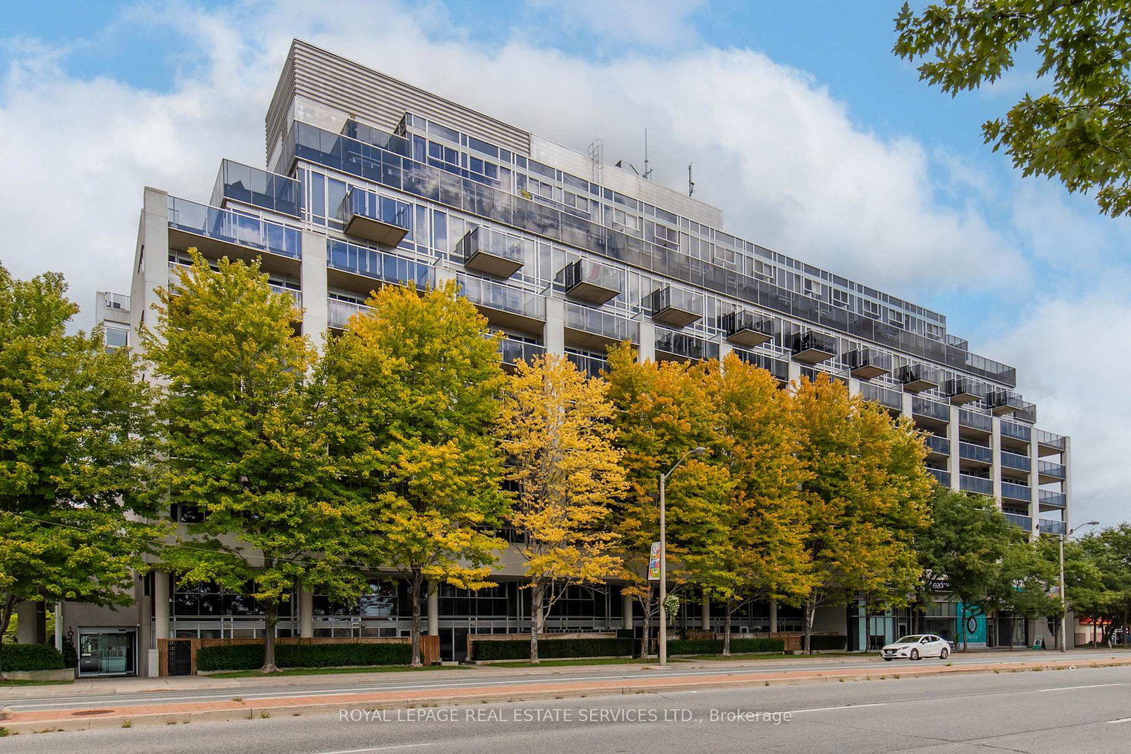 1040-the-queensway-toronto-etobicoke-ontario-w13785440