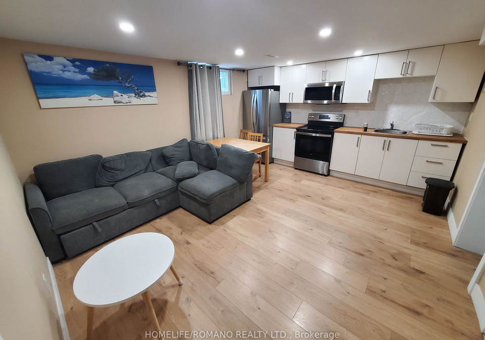 6-earldown-drive-toronto-etobicoke-ontario-w13785632