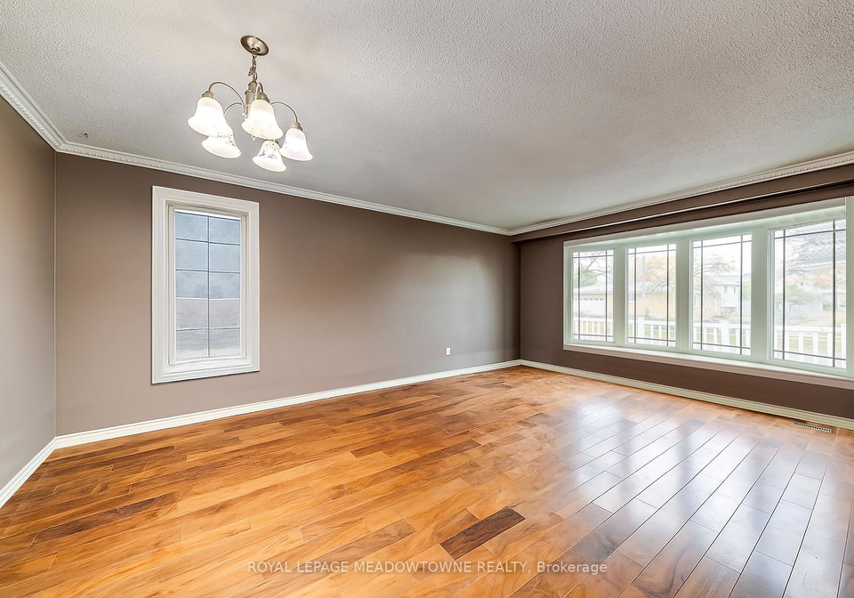 8-midhurst-drive-toronto-etobicoke-ontario-w13785716