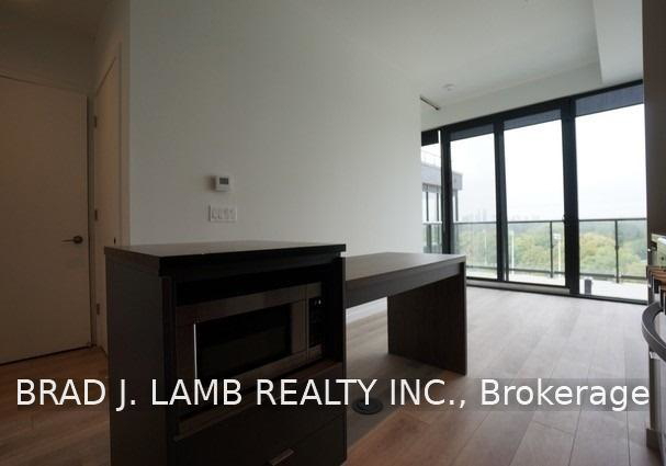 7-smith-crescent-toronto-etobicoke-ontario-w13785904