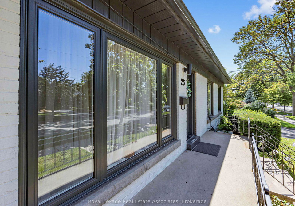 25-treeview-drive-toronto-etobicoke-ontario-w13785908