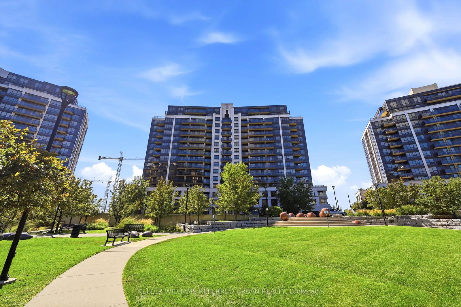 1070-sheppard-avenue-w-toronto-york-ontario-w13785918