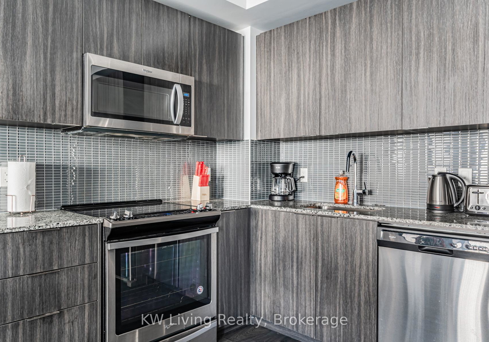 30-shore-breeze-drive-toronto-etobicoke-ontario-w13785956