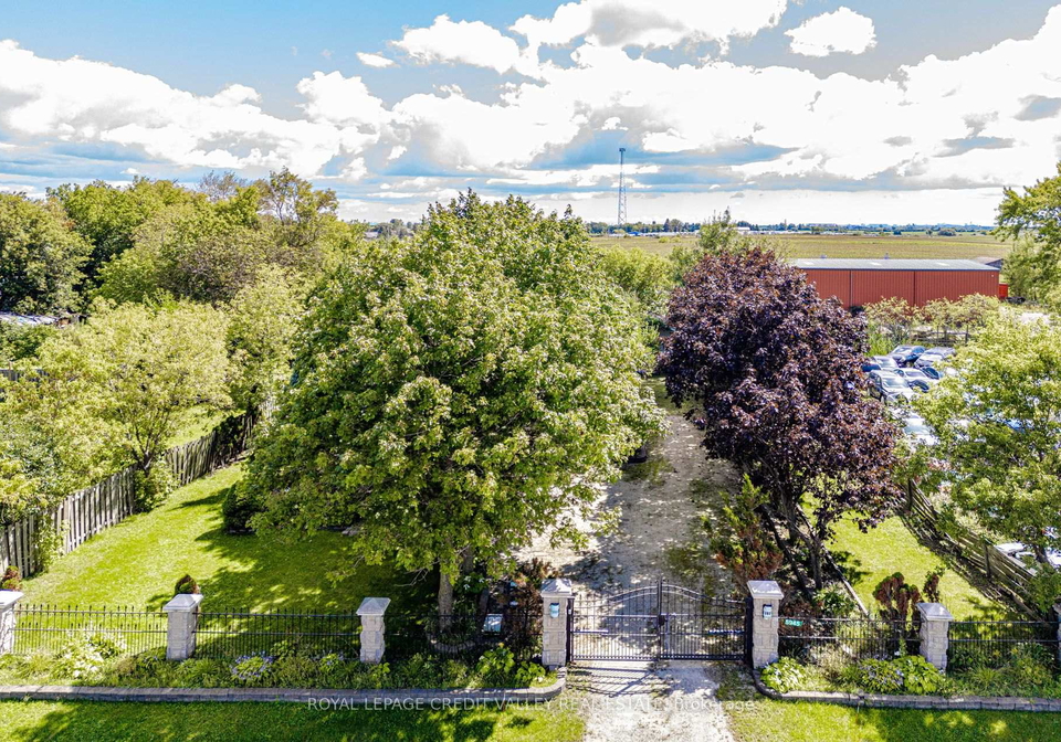 5945-king-street-caledon-ontario-w13786218