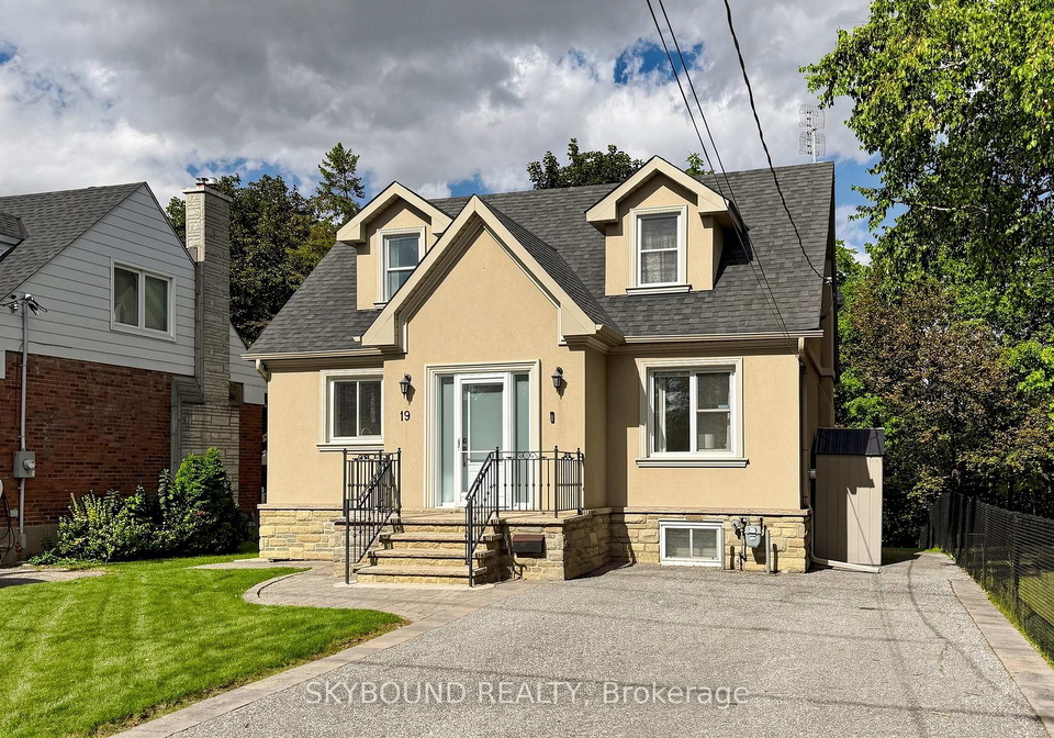 19-riverview-heights-toronto-etobicoke-ontario-w13786638
