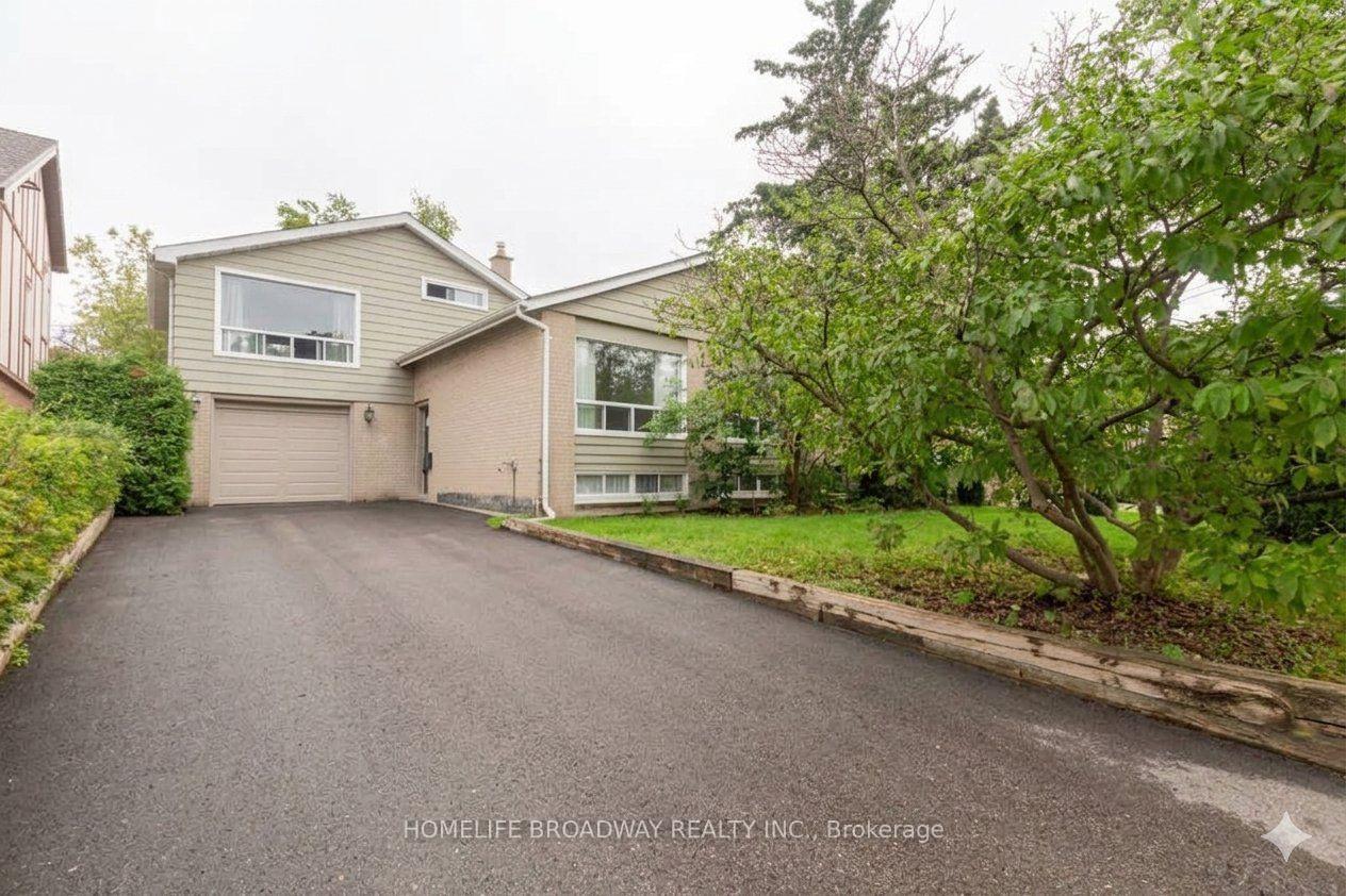 37-millburn-drive-toronto-etobicoke-ontario-w13786660