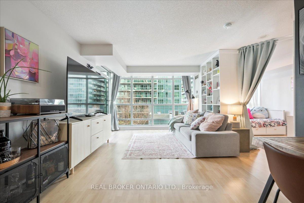 185-legion-road-n-toronto-etobicoke-ontario-w13786708