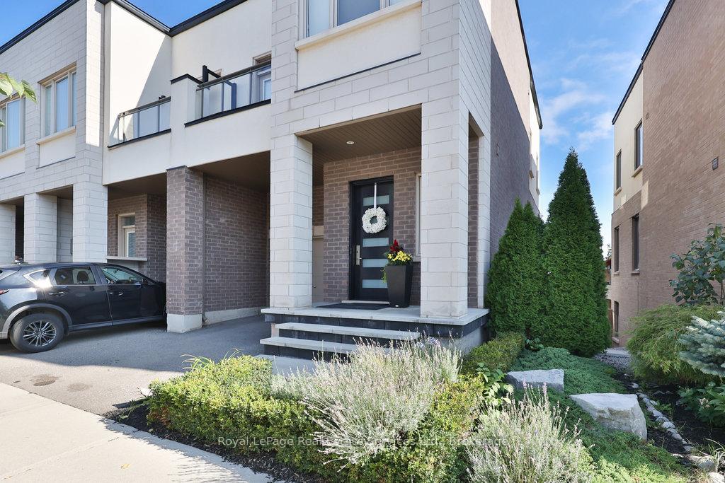 3155-mintwood-circle-oakville-ontario-w13786772