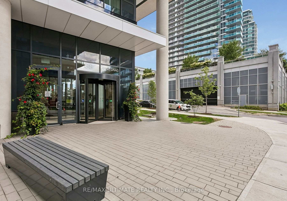38-annie-craig-drive-toronto-etobicoke-ontario-w13787016
