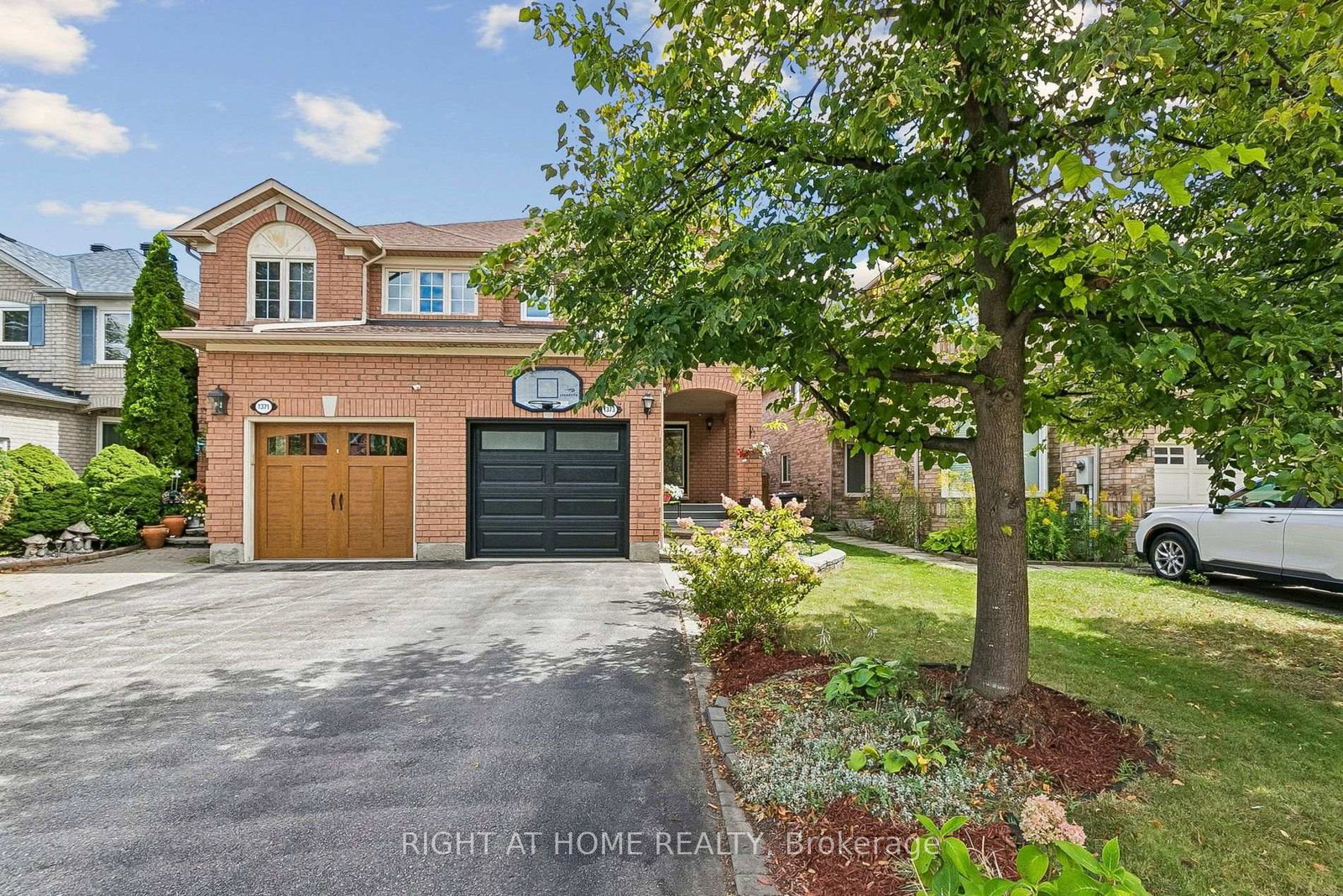 1373-quest-circle-mississauga-ontario-w13787338
