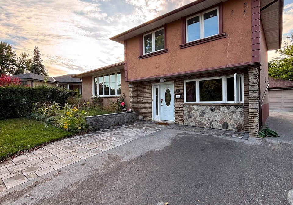 14-camperdown-avenue-toronto-etobicoke-ontario-w13787348