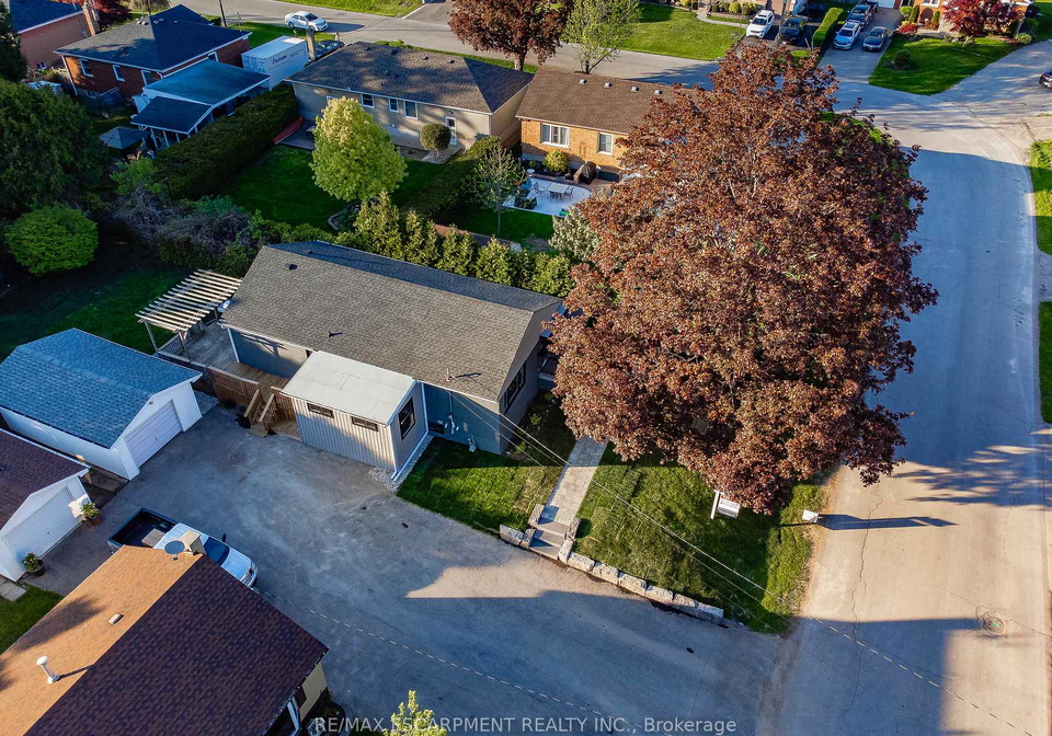 1041-shepherds-drive-burlington-ontario-w13787412