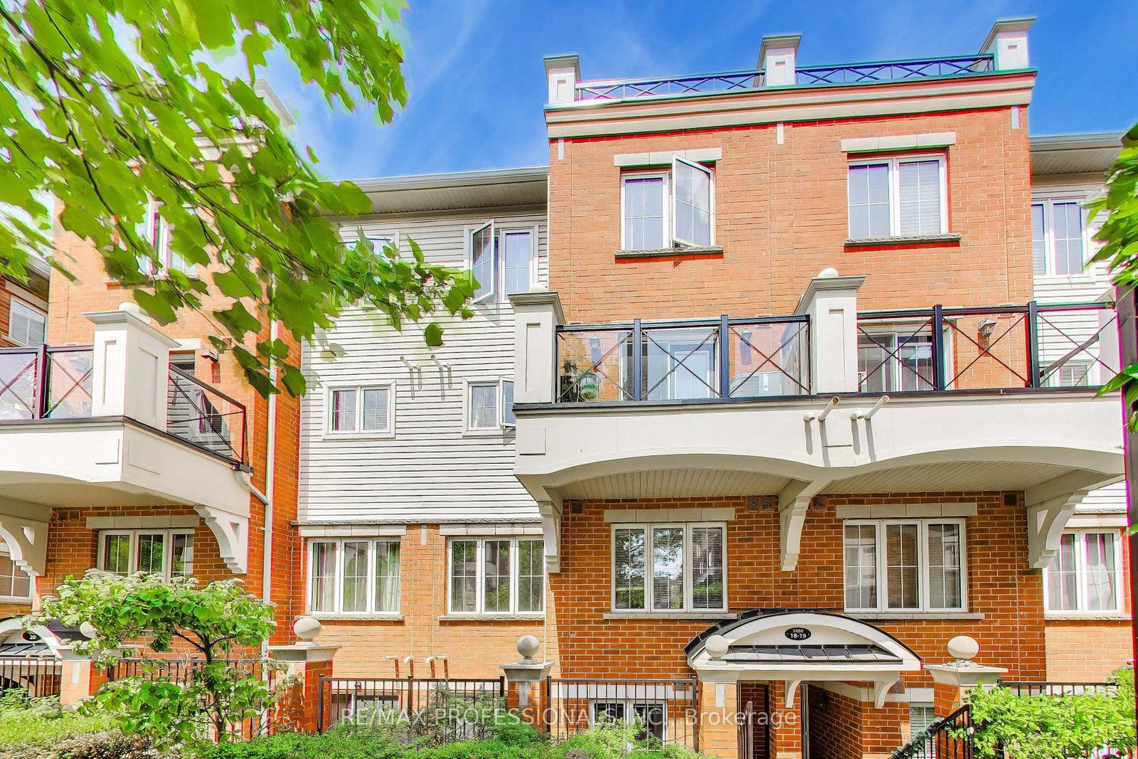 2460-post-road-oakville-ontario-w13787416