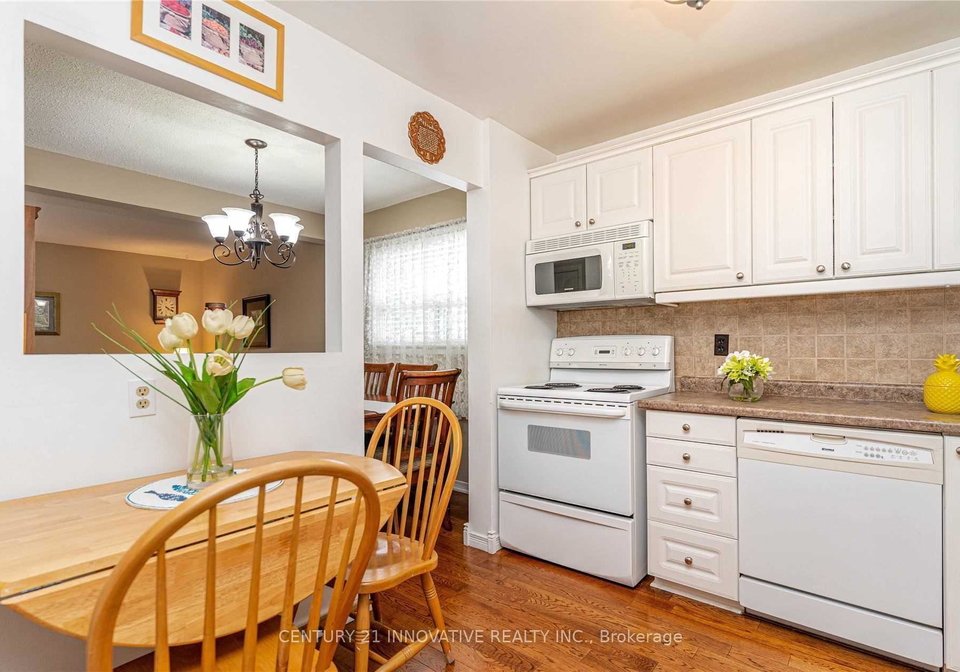 25-gladstone-square-brampton-ontario-w13787470