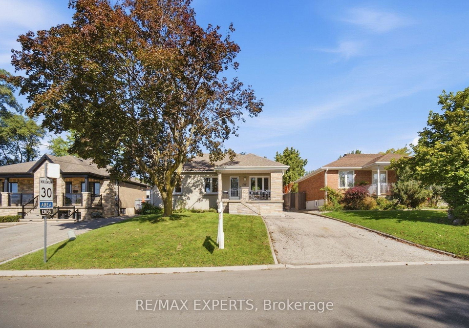 90-heathrow-drive-toronto-york-ontario-w13787724