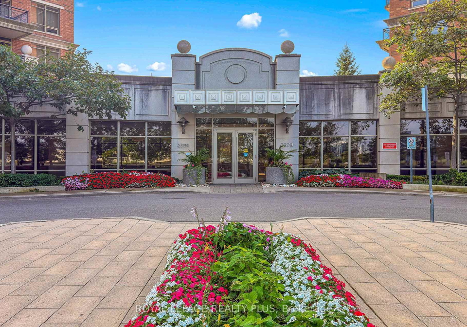 2379-central-park-drive-oakville-ontario-w13788012