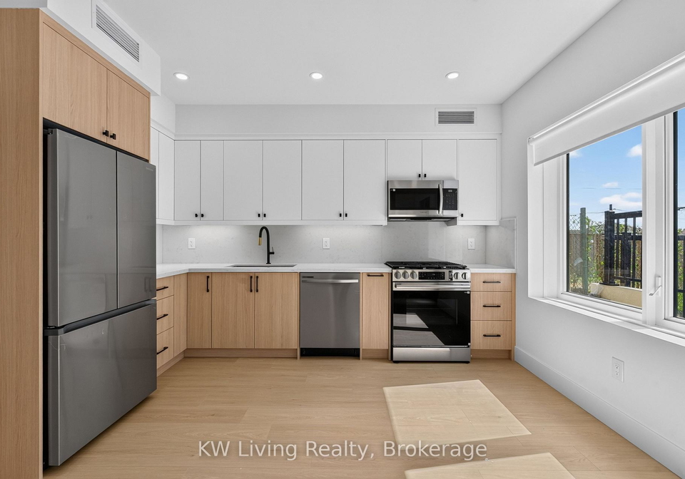 96-belgravia-avenue-toronto-north-york-ontario-w13788138
