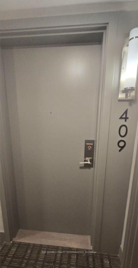 125-canon-jackson-drive-toronto-north-york-ontario-w13788276