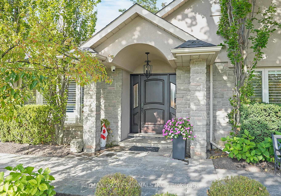 61-abilene-drive-toronto-etobicoke-ontario-w13788402