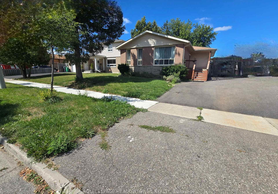 46-reigate-avenue-brampton-ontario-w13788424