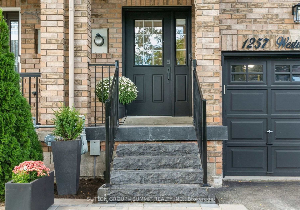 1257-westview-terrace-oakville-ontario-w13788484