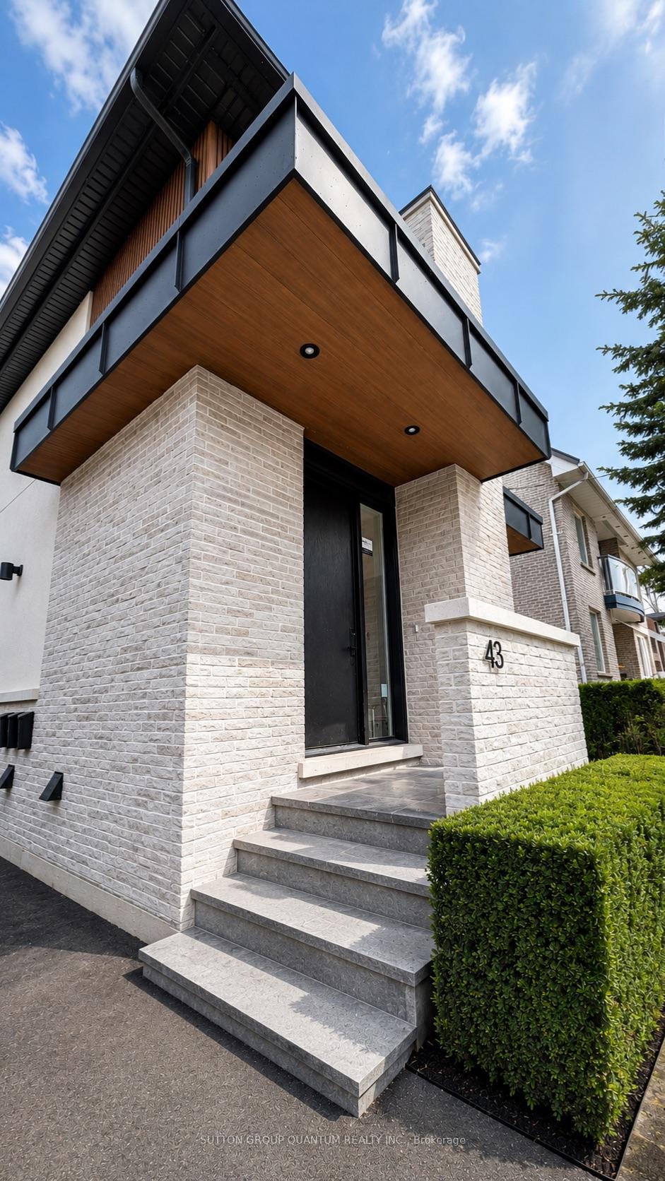 43-elmwood-avenue-n-mississauga-ontario-w13788794