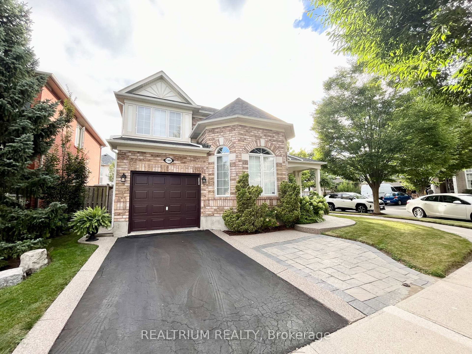 1392-hill-street-milton-ontario-w13788950