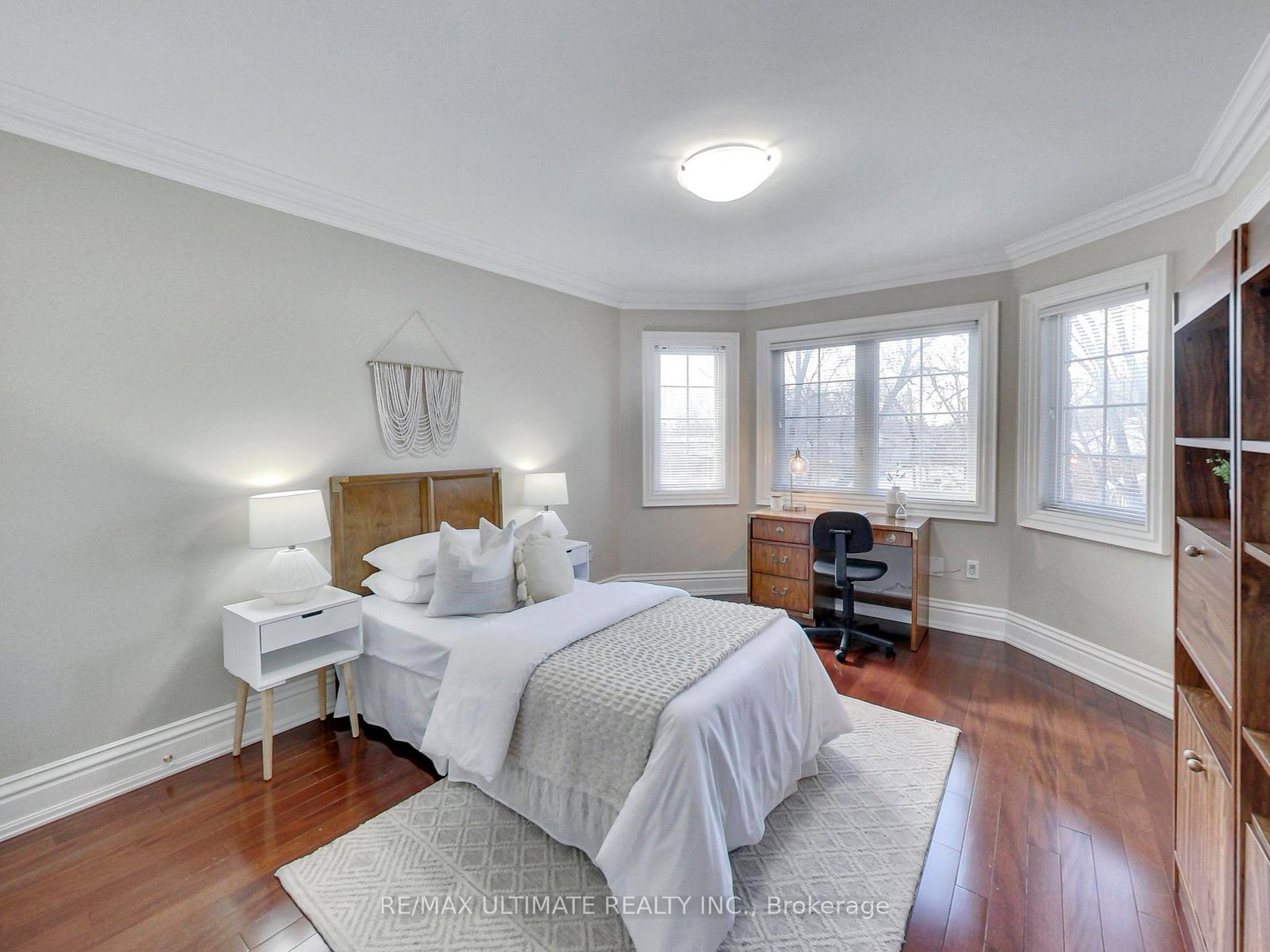 40-harrow-drive-toronto-north-york-ontario-w13789054