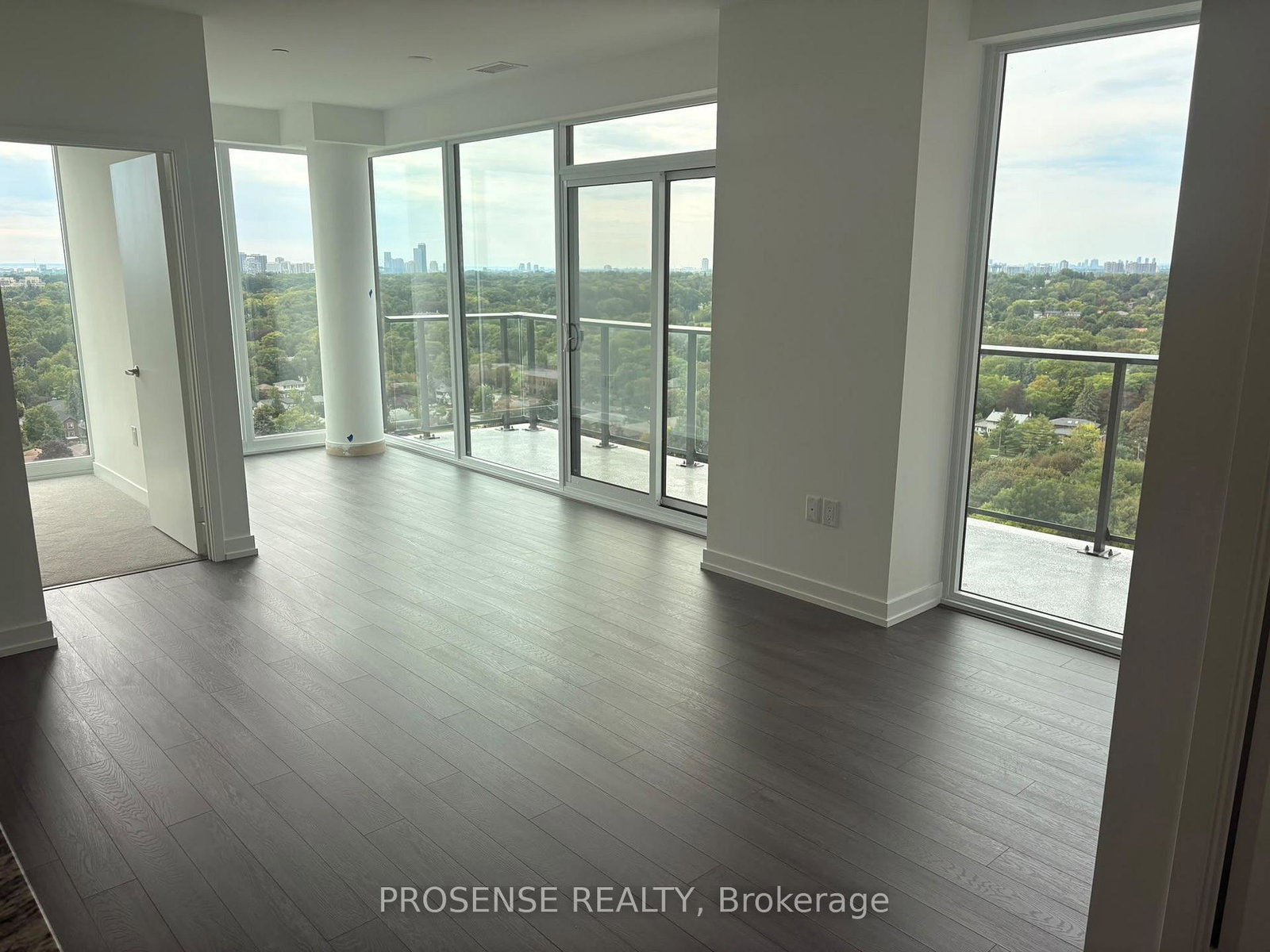 4010-eglinton-avenue-w-toronto-etobicoke-ontario-w13789092