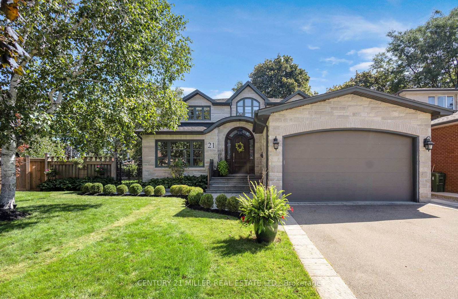 21-neiltree-court-toronto-etobicoke-ontario-w13789566