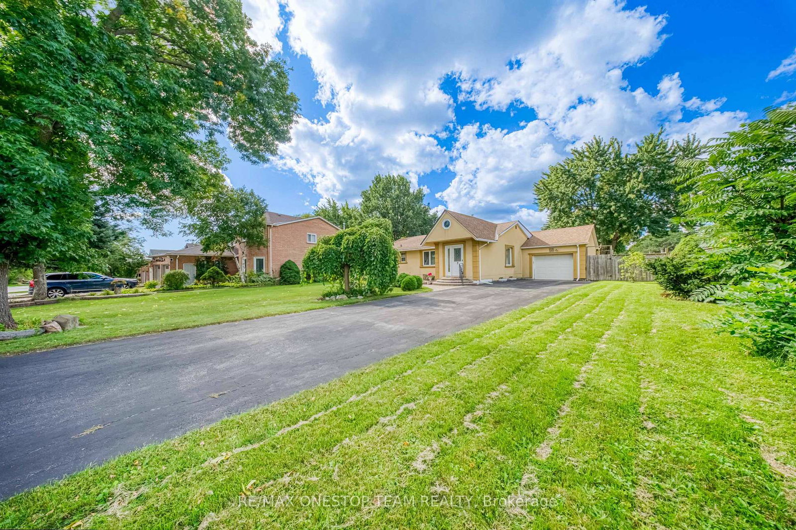 1398-clearview-drive-oakville-ontario-w13789586