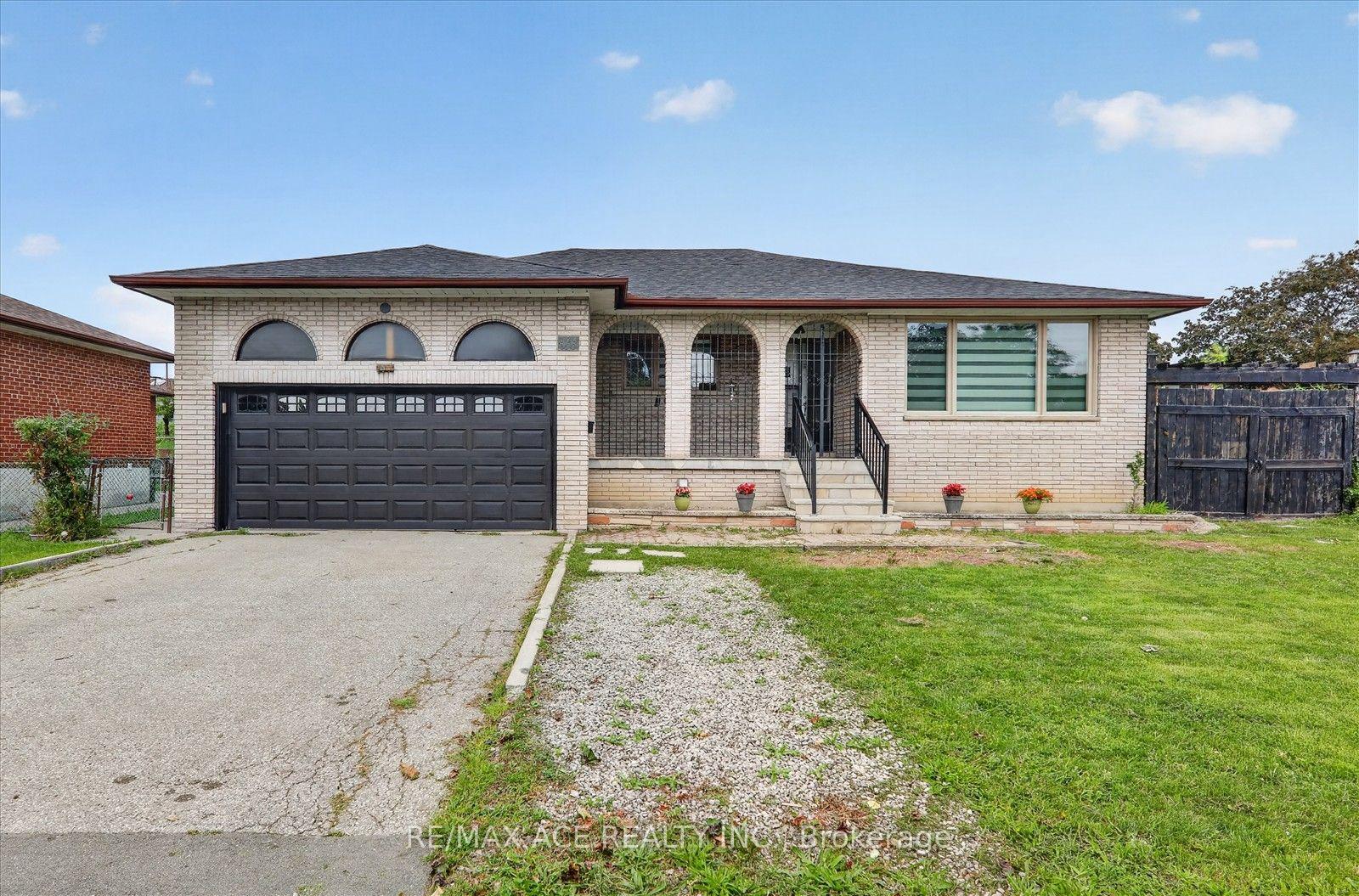 124-honeywood-road-toronto-york-ontario-w13789910