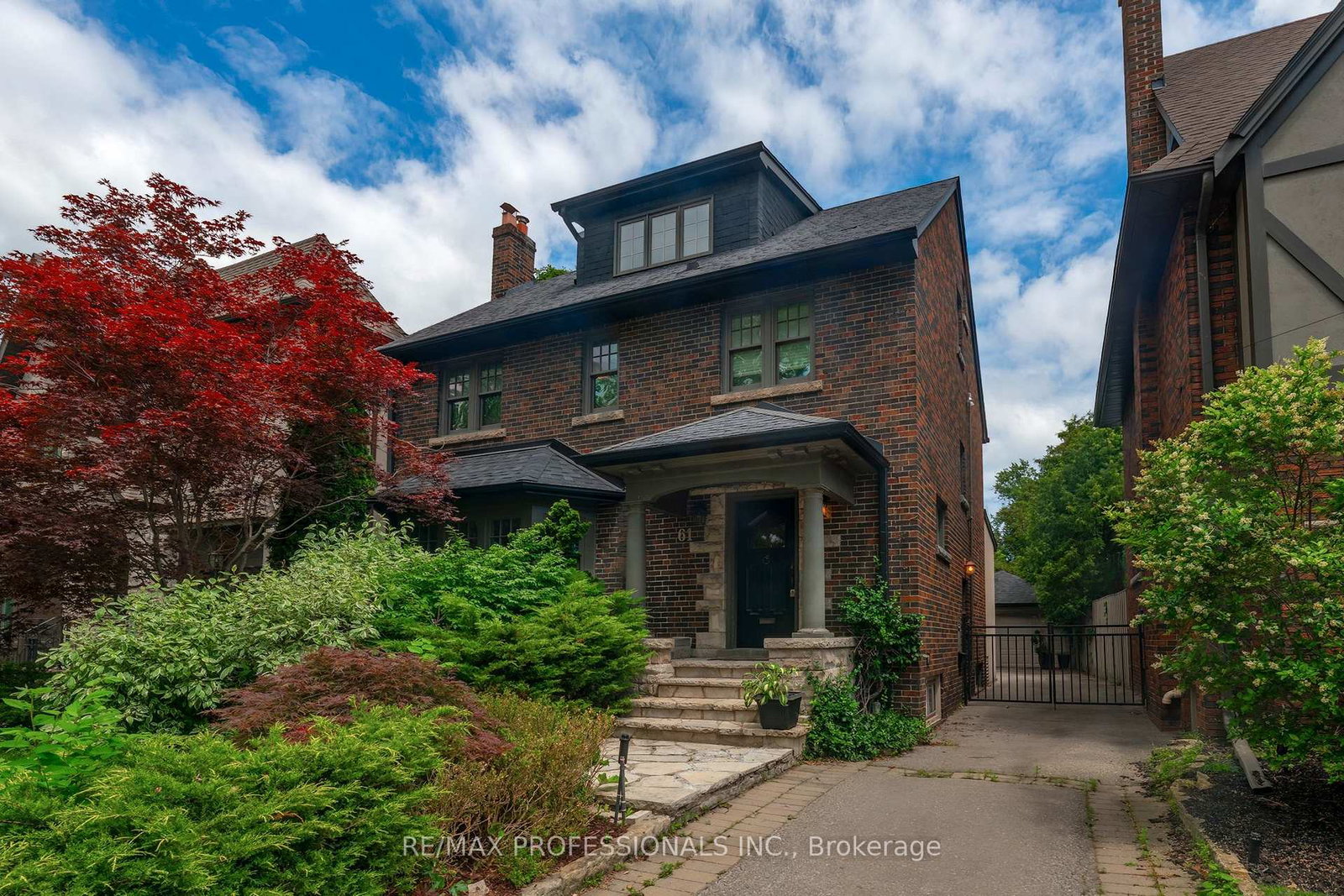 61-grenview-boulevard-n-toronto-etobicoke-ontario-w13789956