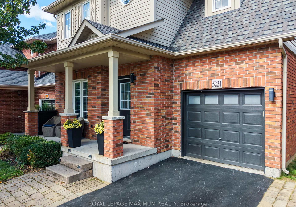 5221-garland-crescent-burlington-ontario-w13790038