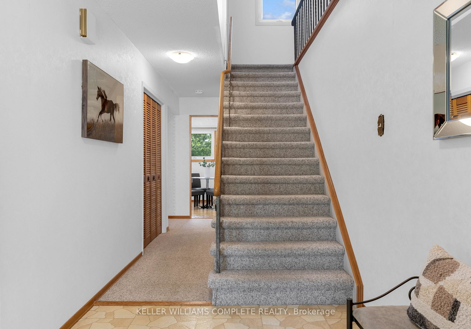 2134-cartier-crescent-burlington-ontario-w13790086