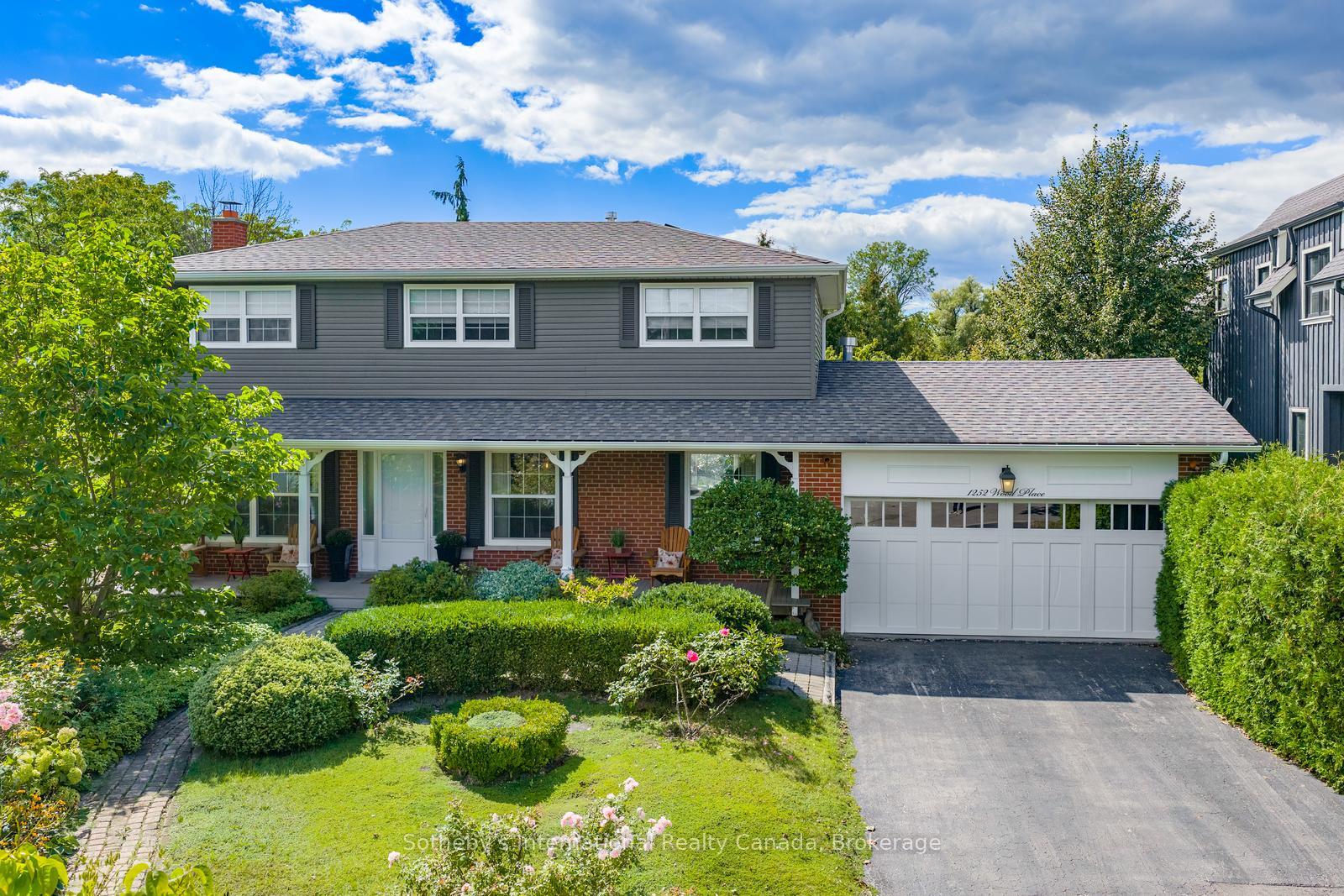 1252-wood-place-oakville-ontario-w13790452