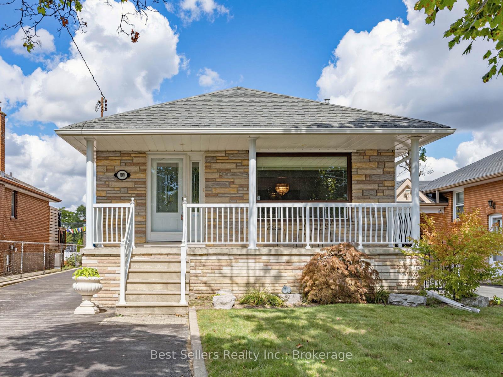 100-nordin-avenue-toronto-etobicoke-ontario-w13790530