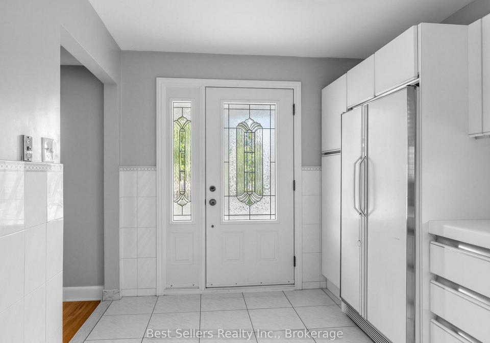 100-nordin-avenue-toronto-etobicoke-ontario-w13790530