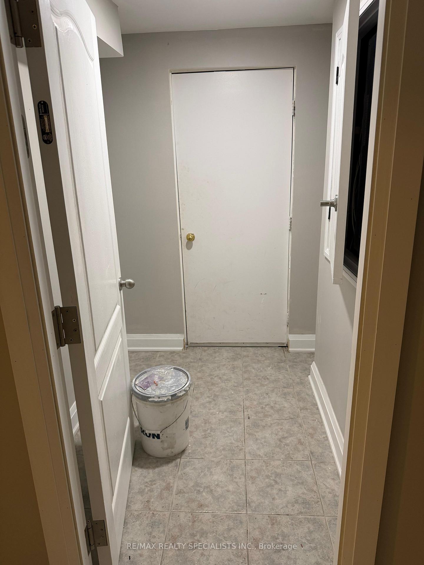 19-mannel-basement-crescent-brampton-ontario-w13791488