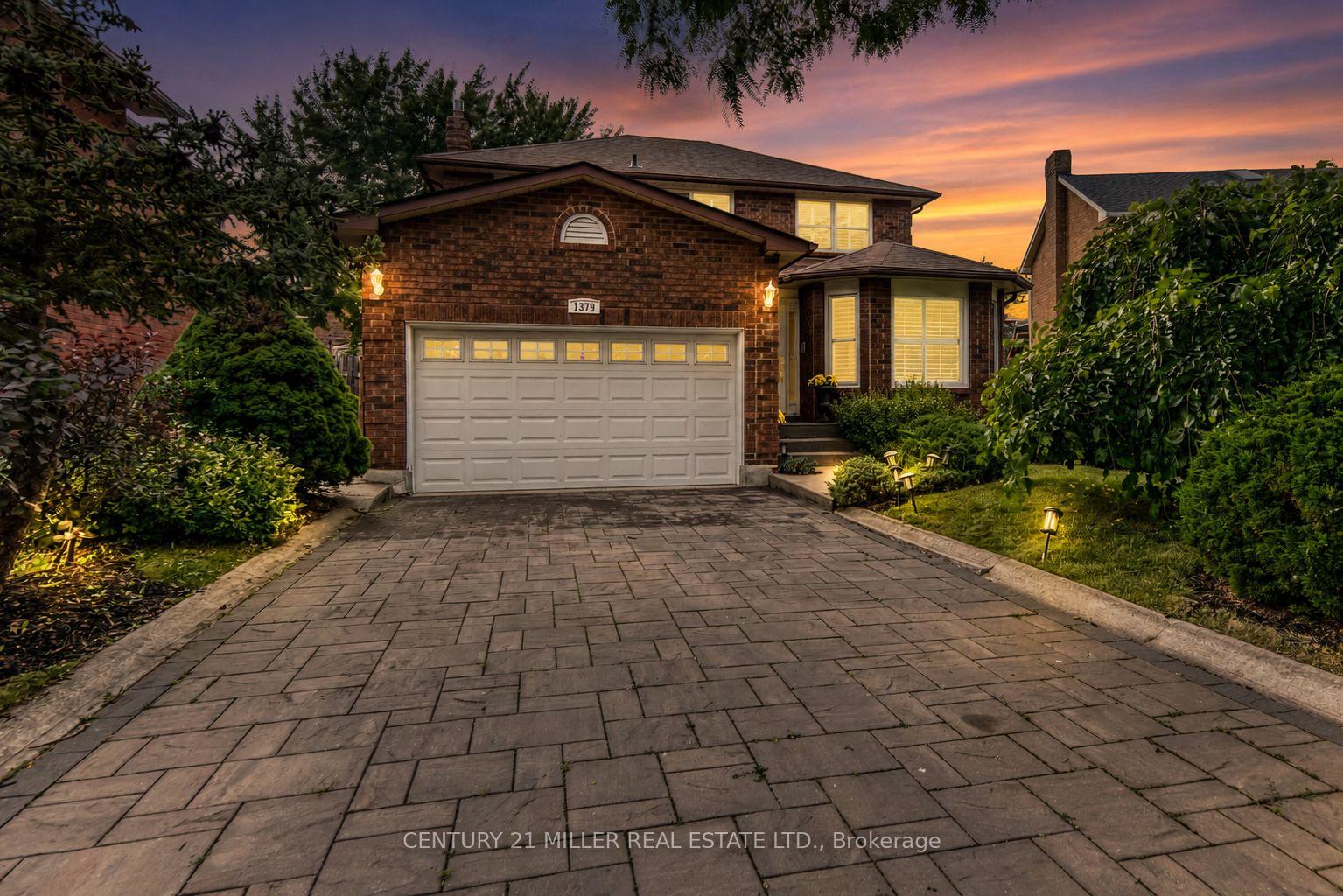1379-bramblewood-green-oakville-ontario-w13791840