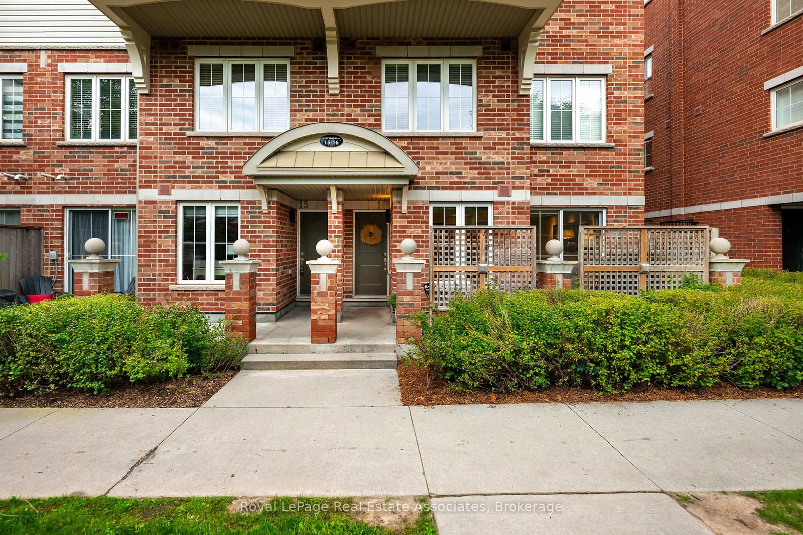 2563-sixth-line-oakville-ontario-w13791934
