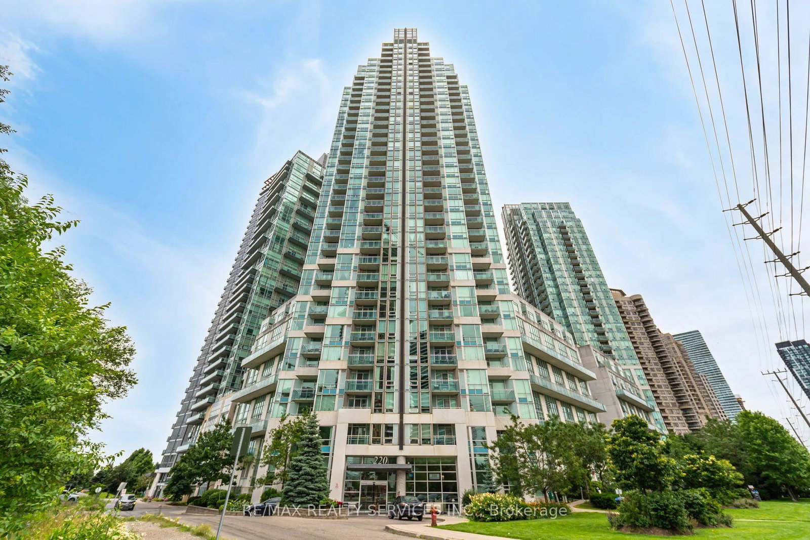220-burnhamthorpe-road-w-mississauga-ontario-w13792006