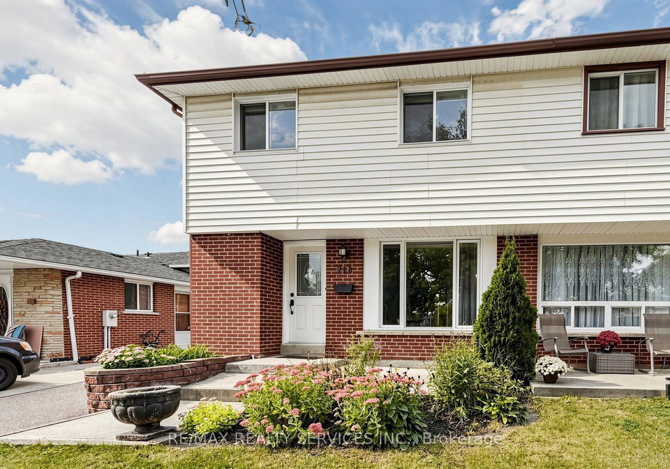 716-eaglemount-crescent-mississauga-ontario-w13792062
