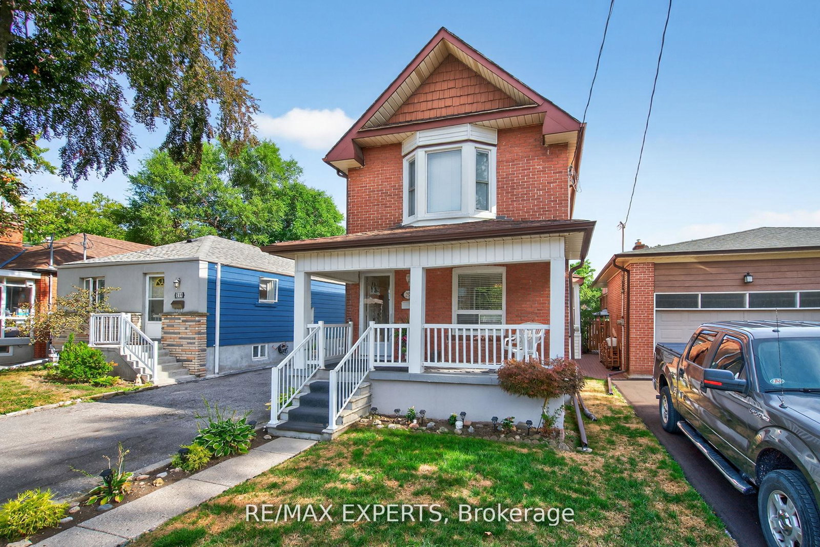 257-john-street-toronto-north-york-ontario-w13792134