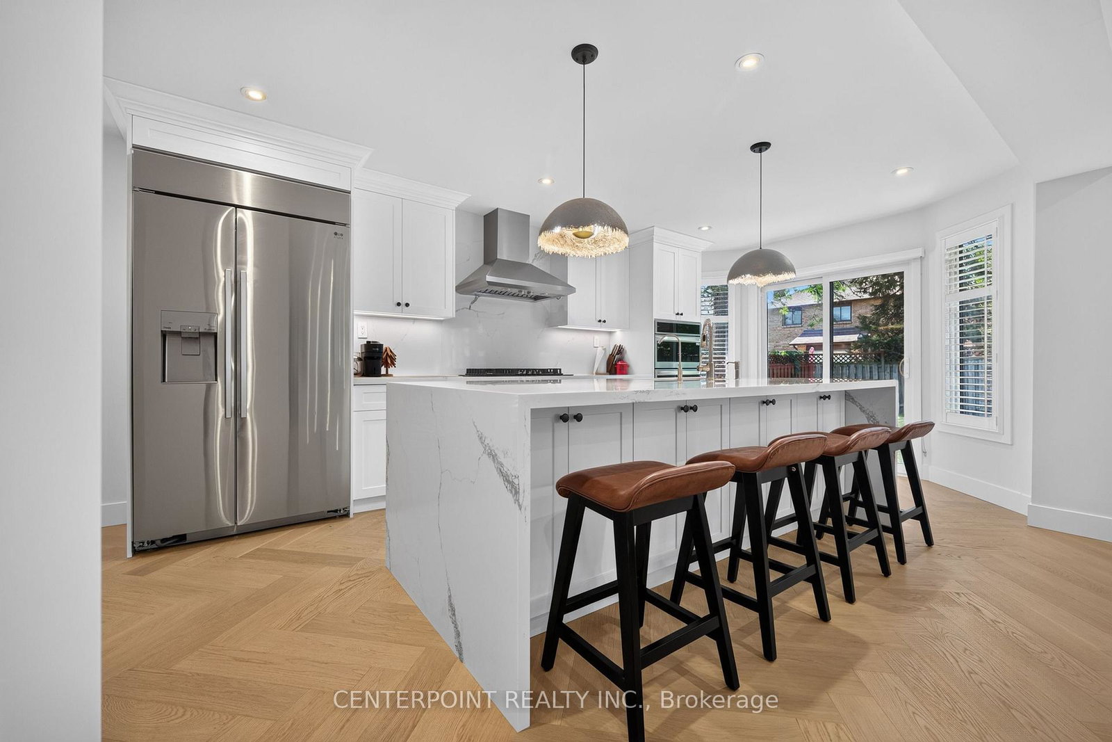 1073-grandeur-crescent-oakville-ontario-w13792246