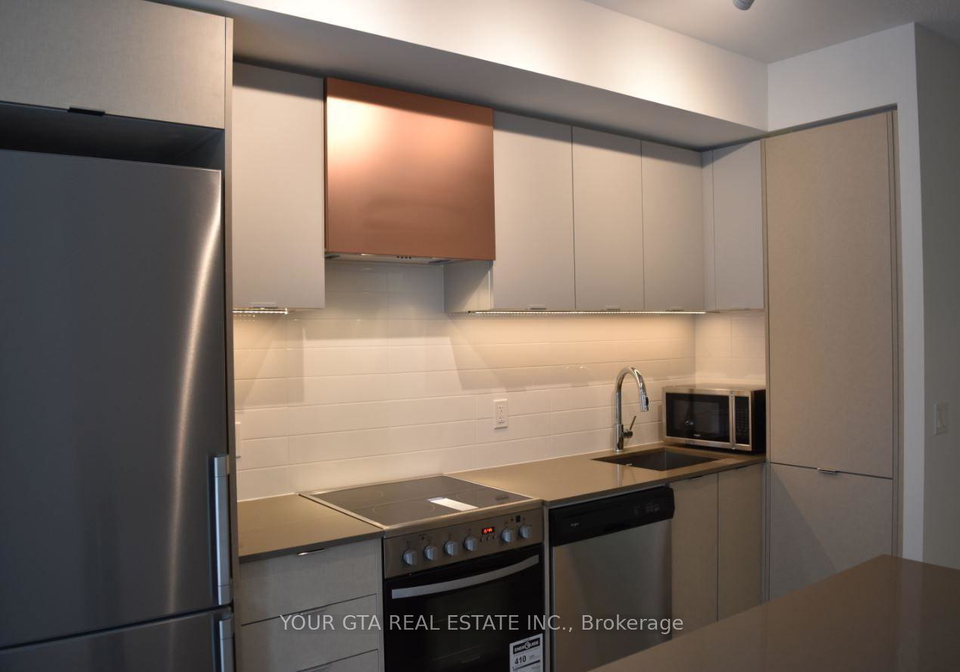 26-gibbs-road-toronto-etobicoke-ontario-w13792588