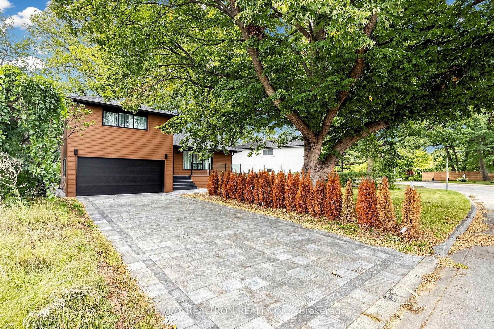 121-south-forster-park-drive-oakville-ontario-w13792950