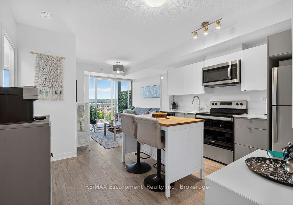3200-dakota-common-burlington-ontario-w13793162