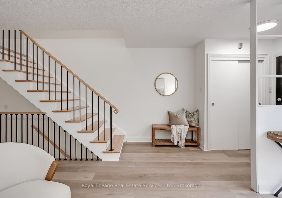 2403-delkus-crescent-mississauga-ontario-w13793308