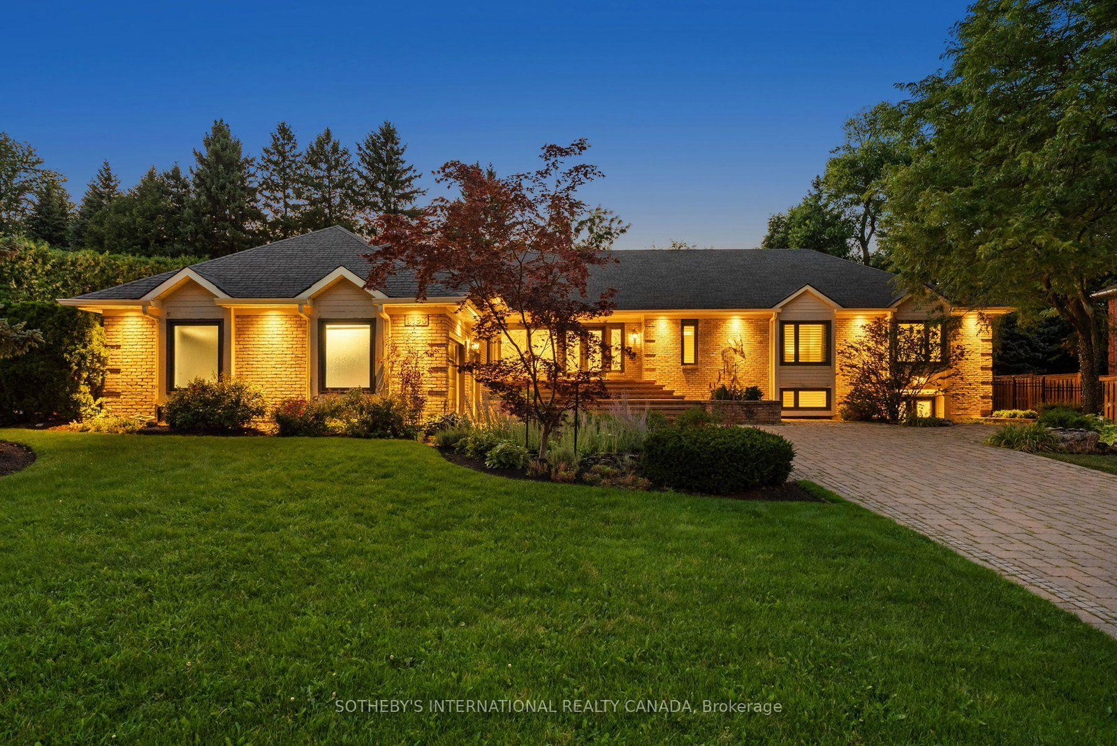 1393-hazelton-boulevard-burlington-ontario-w13793430